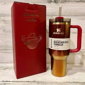 NIB STANLEY X LAINEY WILSON COUNTRY GOLD QUENCHER H2.0 TUMBLER | 40 OZ